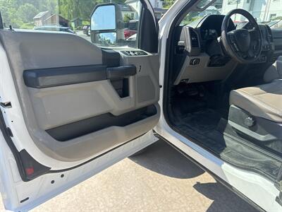 2017 Ford F-250 XL  Super Cab 4x4 - Photo 23 - Hesston, PA 16647