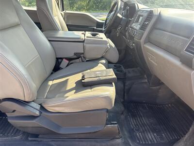 2017 Ford F-250 XL  Super Cab 4x4 - Photo 37 - Hesston, PA 16647