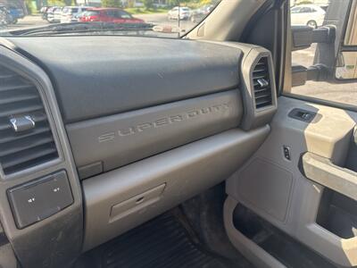 2017 Ford F-250 XL  Super Cab 4x4 - Photo 32 - Hesston, PA 16647