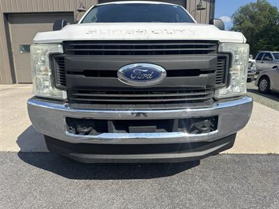 2017 Ford F-250 XL  Super Cab 4x4 - Photo 12 - Hesston, PA 16647