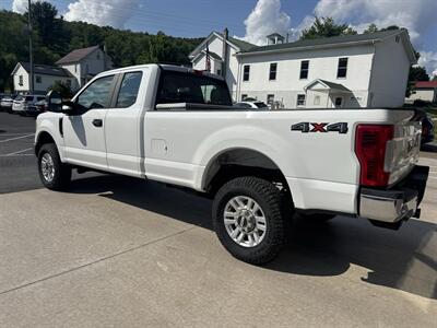 2017 Ford F-250 XL  Super Cab 4x4 - Photo 6 - Hesston, PA 16647