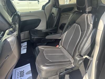 2023 Chrysler Pacifica Touring L   - Photo 33 - Hesston, PA 16647