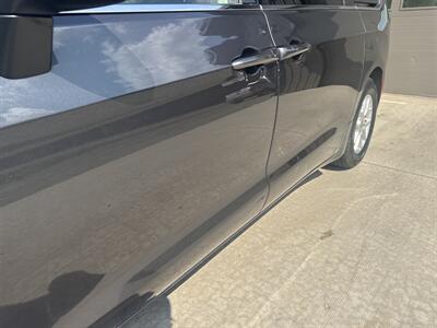 2023 Chrysler Pacifica Touring L   - Photo 16 - Hesston, PA 16647