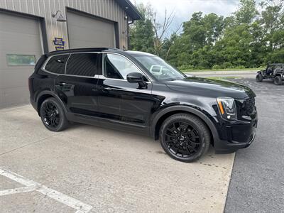 2022 Kia Telluride SX AWD - Photo 2 - Hesston, PA 16647