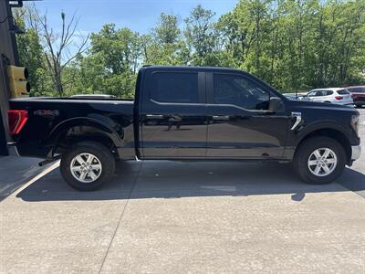 2023 Ford F-150 XLT SuperCrew 4x4 - Photo 3 - Hesston, PA 16647