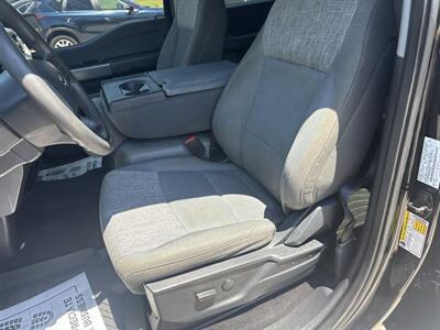 2023 Ford F-150 XLT SuperCrew 4x4 - Photo 27 - Hesston, PA 16647