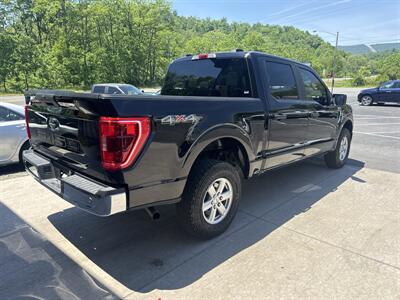 2023 Ford F-150 XLT SuperCrew 4x4 - Photo 4 - Hesston, PA 16647