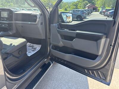 2023 Ford F-150 XLT SuperCrew 4x4 - Photo 40 - Hesston, PA 16647