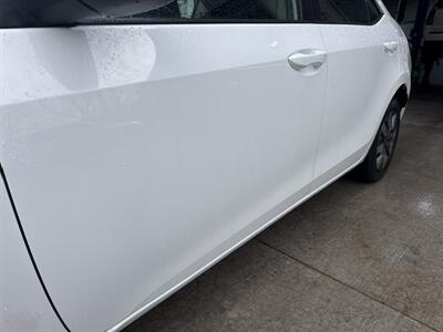 2016 Toyota Corolla LE   - Photo 16 - Hesston, PA 16647