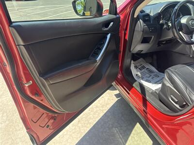 2015 Mazda CX-5 Touring AWD - Photo 21 - Hesston, PA 16647