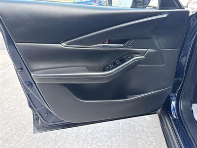 2025 Mazda CX-30 2.5 S Preferred  AWD - Photo 22 - Hesston, PA 16647