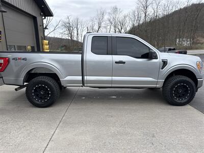 2022 Ford F-150 XL  SuperCab 4x4 - Photo 3 - Hesston, PA 16647