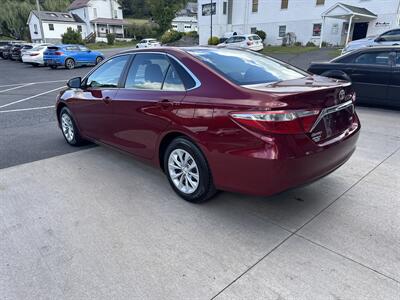 2017 Toyota Camry LE   - Photo 6 - Hesston, PA 16647