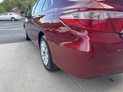 2017 Toyota Camry LE   - Photo 18 - Hesston, PA 16647