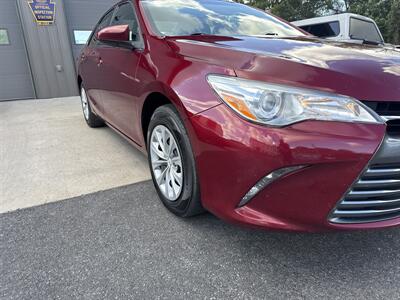 2017 Toyota Camry LE   - Photo 12 - Hesston, PA 16647