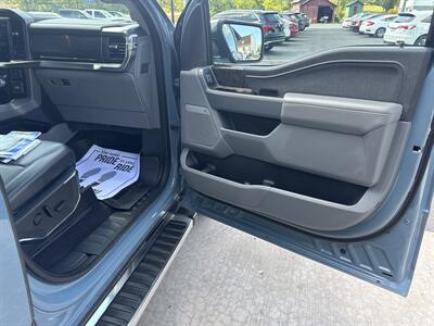 2023 Ford F-150 Lariat  SuperCrew 4x4 - Photo 44 - Hesston, PA 16647