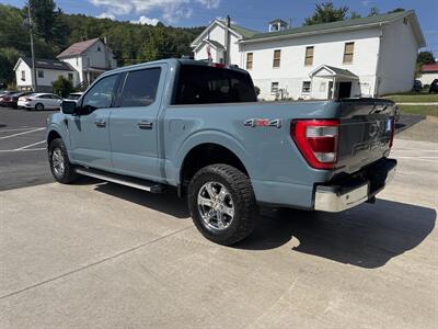 2023 Ford F-150 Lariat  SuperCrew 4x4 - Photo 7 - Hesston, PA 16647