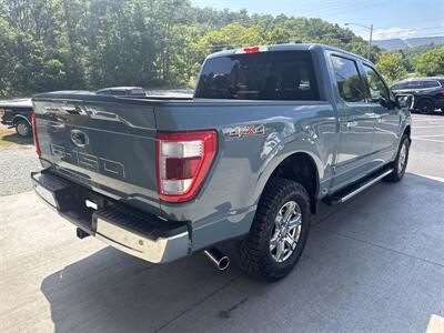 2023 Ford F-150 Lariat  SuperCrew 4x4 - Photo 5 - Hesston, PA 16647