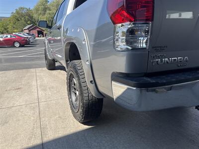2013 Toyota Tundra Grade  CrewMax 4x4 - Photo 19 - Hesston, PA 16647