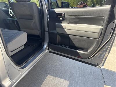 2013 Toyota Tundra Grade  CrewMax 4x4 - Photo 39 - Hesston, PA 16647