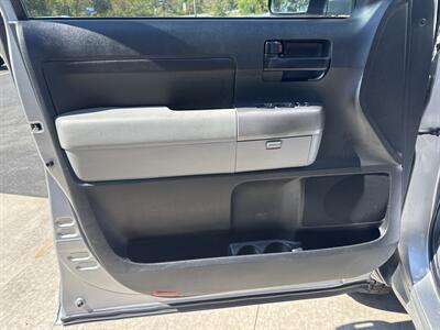 2013 Toyota Tundra Grade  CrewMax 4x4 - Photo 26 - Hesston, PA 16647