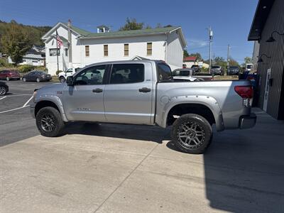 2013 Toyota Tundra Grade  CrewMax 4x4 - Photo 8 - Hesston, PA 16647