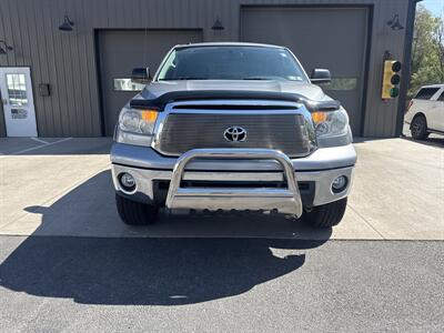 2013 Toyota Tundra Grade  CrewMax 4x4 - Photo 11 - Hesston, PA 16647