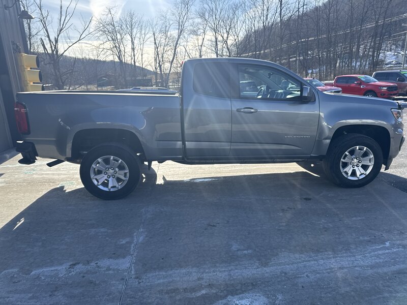 2022 Chevrolet Colorado LT  Ext. Cab 4X2