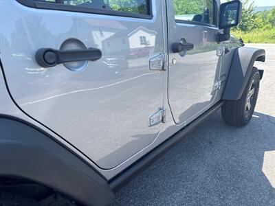 2013 Jeep Wrangler Sport  4x4 - Photo 27 - Hesston, PA 16647