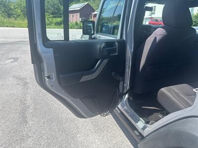 2013 Jeep Wrangler Sport  4x4 - Photo 40 - Hesston, PA 16647