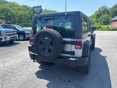 2013 Jeep Wrangler Sport  4x4 - Photo 7 - Hesston, PA 16647