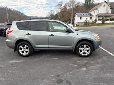 2008 Toyota RAV4  4WD - Photo 3 - Hesston, PA 16647