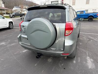 2008 Toyota RAV4  4WD - Photo 6 - Hesston, PA 16647