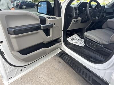 2017 Ford F-150 XLT SuperCrew 4x4 - Photo 24 - Hesston, PA 16647
