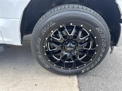 2017 Ford F-150 XLT SuperCrew 4x4 - Photo 43 - Hesston, PA 16647