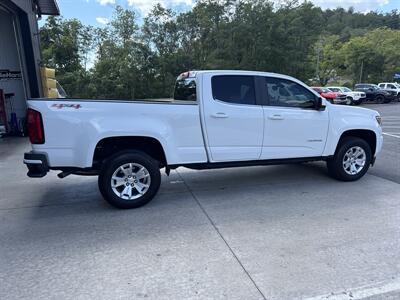 2020 Chevrolet Colorado LT  Crew Cab 4X4 - Photo 3 - Hesston, PA 16647