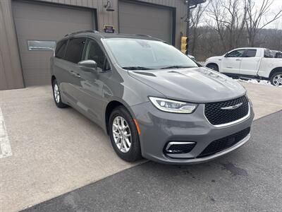2022 Chrysler Pacifica Touring L - Photo 10 - Hesston, PA 16647