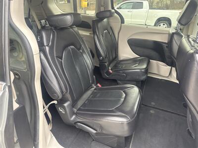 2022 Chrysler Pacifica Touring L - Photo 38 - Hesston, PA 16647