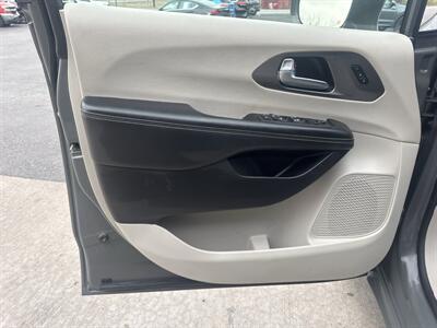 2022 Chrysler Pacifica Touring L - Photo 22 - Hesston, PA 16647