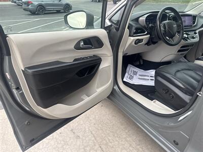 2022 Chrysler Pacifica Touring L - Photo 21 - Hesston, PA 16647