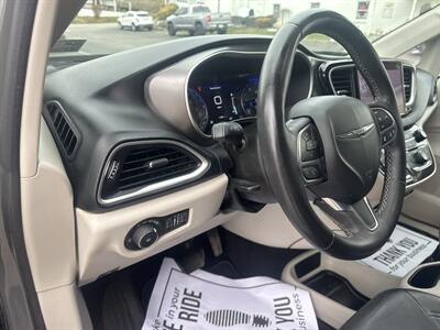 2022 Chrysler Pacifica Touring L - Photo 23 - Hesston, PA 16647
