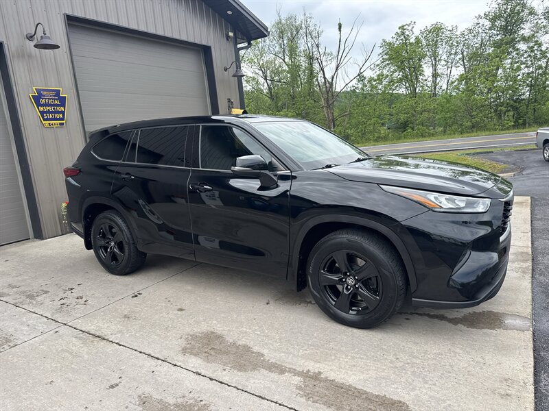 2020 Toyota Highlander L  AWD