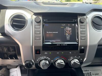 2018 Toyota Tundra SR5  Double Cab 4x4 - Photo 35 - Hesston, PA 16647