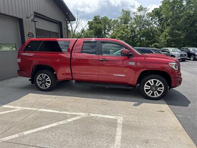 2018 Toyota Tundra SR5  Double Cab 4x4 - Photo 3 - Hesston, PA 16647