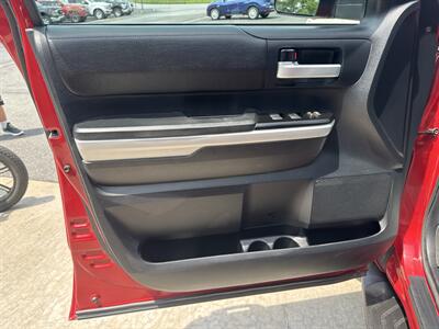 2018 Toyota Tundra SR5  Double Cab 4x4 - Photo 27 - Hesston, PA 16647