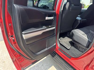 2018 Toyota Tundra SR5  Double Cab 4x4 - Photo 39 - Hesston, PA 16647