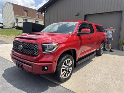 2018 Toyota Tundra SR5  Double Cab 4x4 - Photo 9 - Hesston, PA 16647