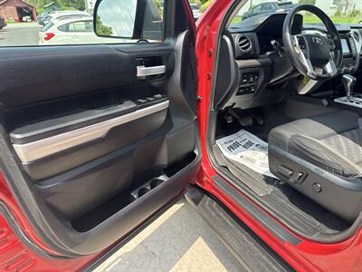 2018 Toyota Tundra SR5  Double Cab 4x4 - Photo 26 - Hesston, PA 16647