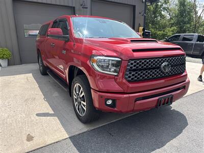 2018 Toyota Tundra SR5  Double Cab 4x4 - Photo 11 - Hesston, PA 16647