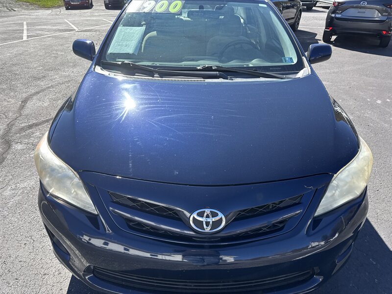 2011 Toyota Corolla LE - Photo 8